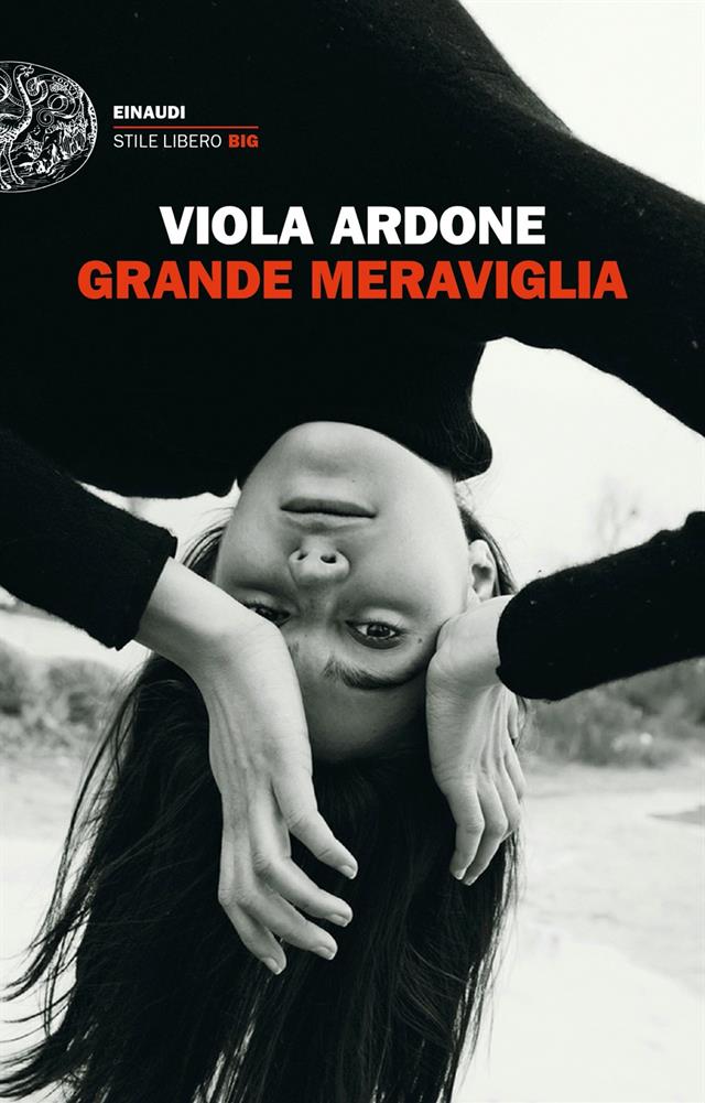 Viola Ardone, Musica, POZZUOLI, DIC, 2023 - Mondadori Store