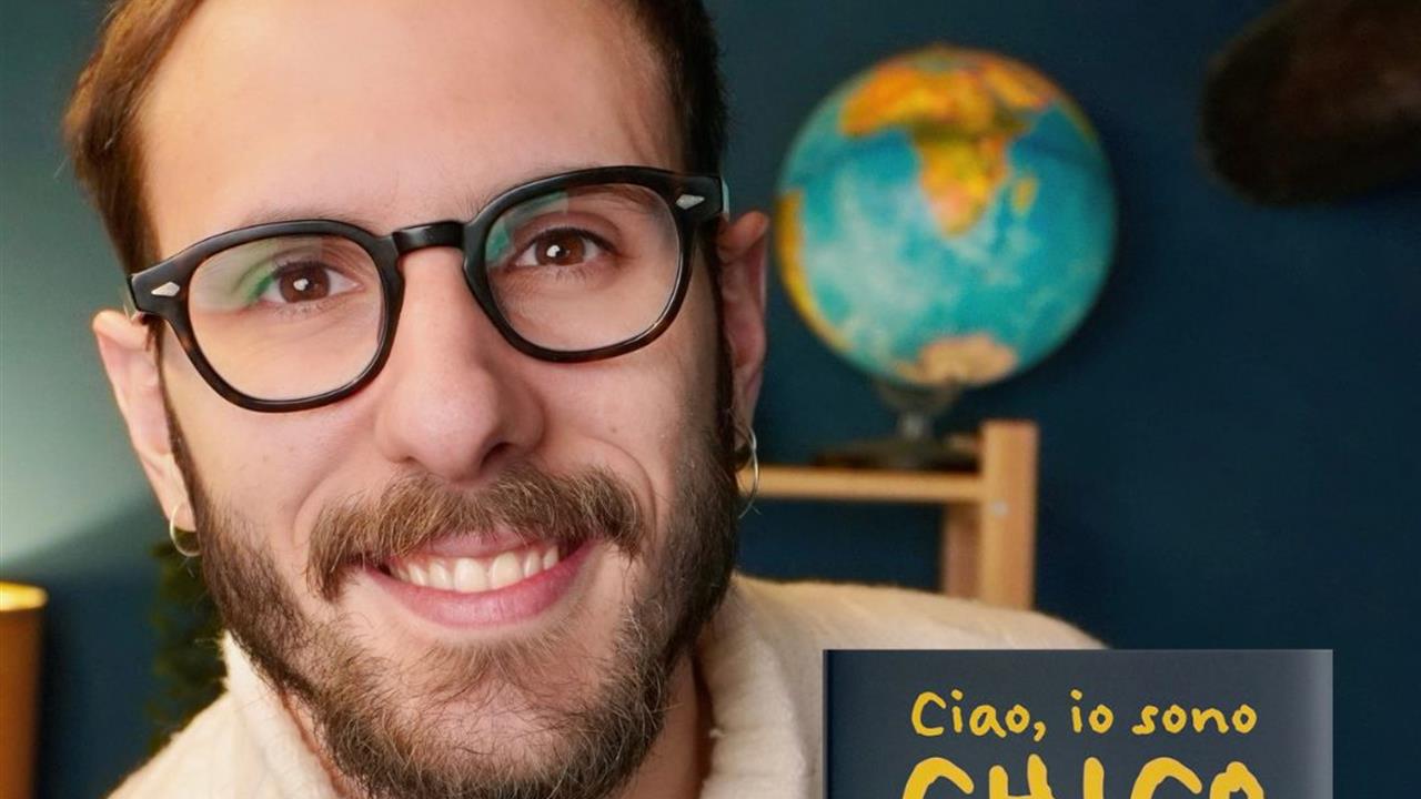 Francesco Taverna firma le copie del libro: Ciao, io sono Chico - Fabbri  Editore